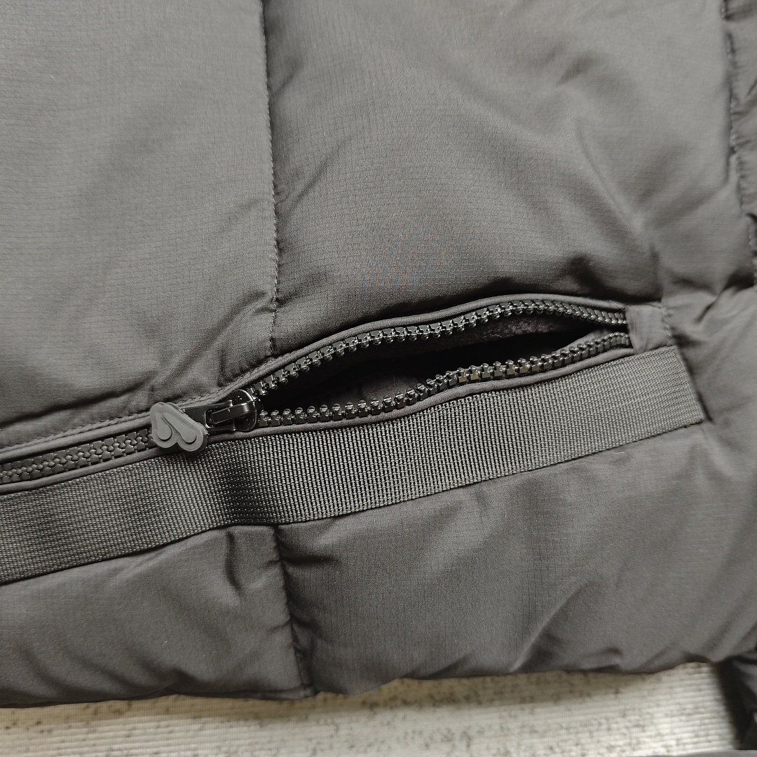 Syna World jacket - Image 4