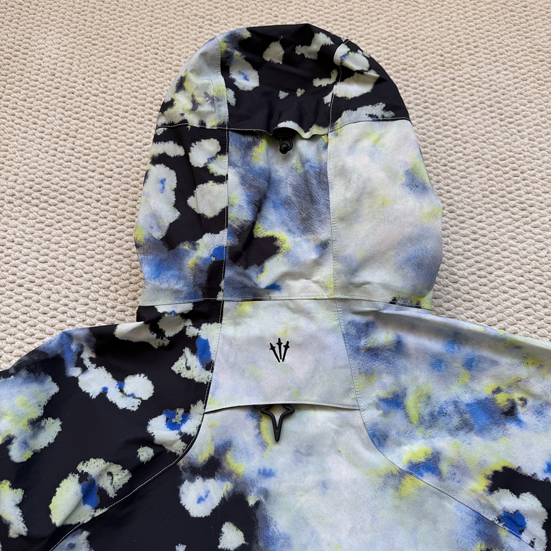 Nike jacket - Image 9
