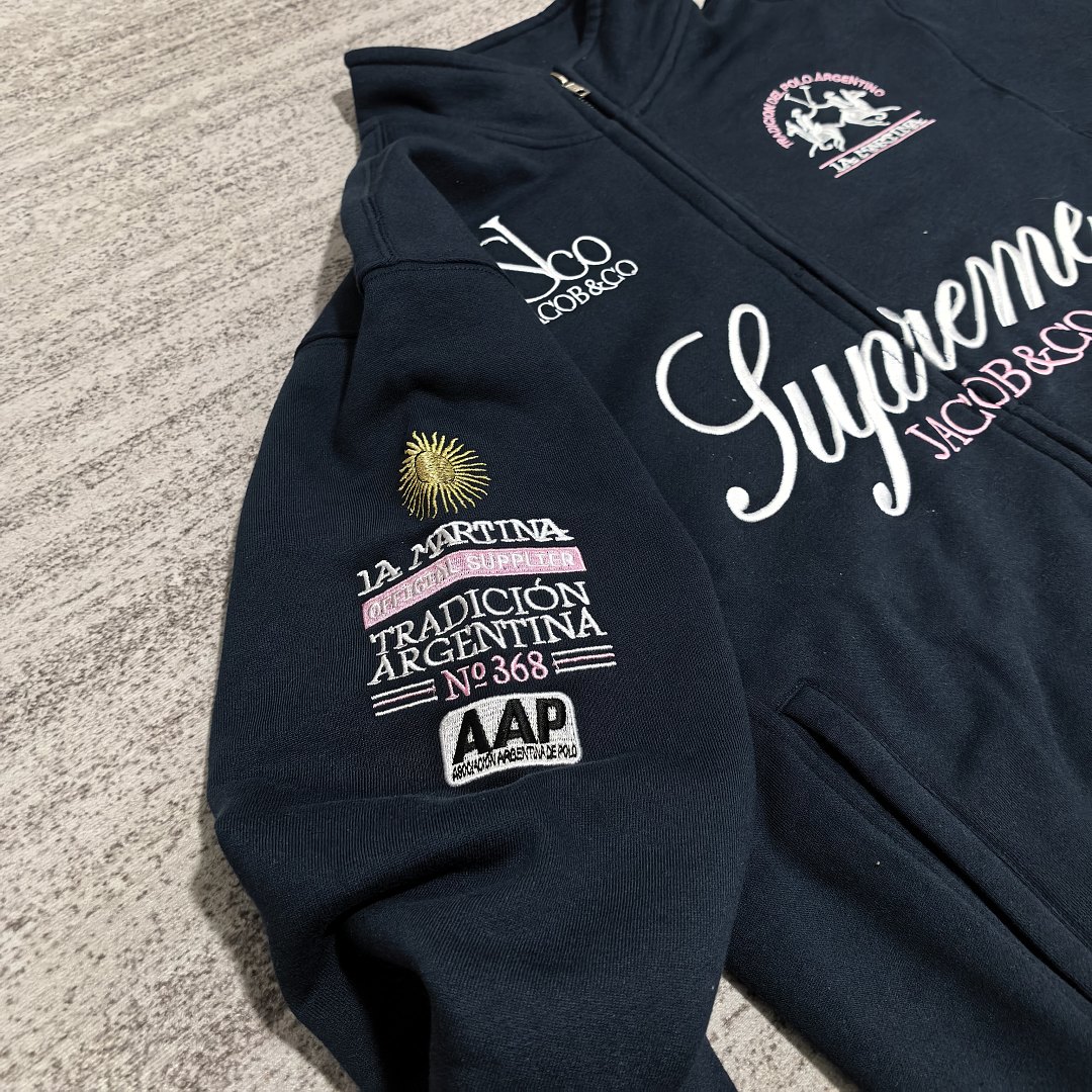 Supreme hoodie - Image 30