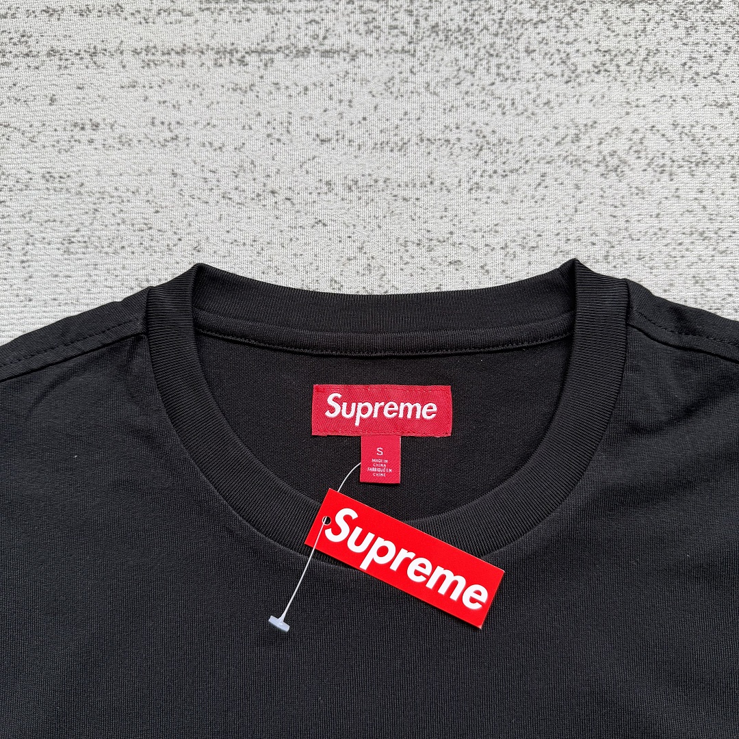 Supreme tee - Image 4