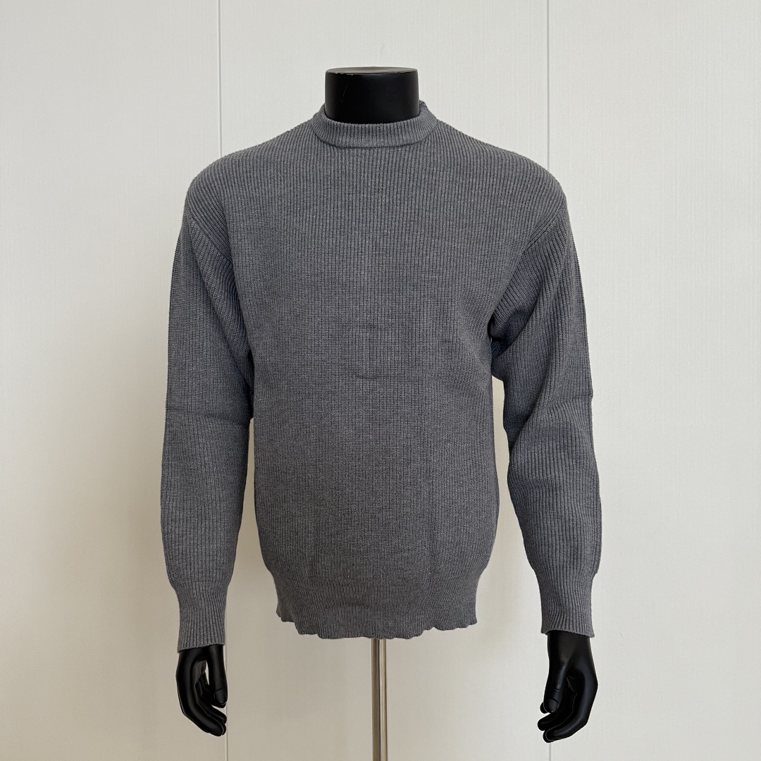Comme des Garcons Grey Sweater - Image 4