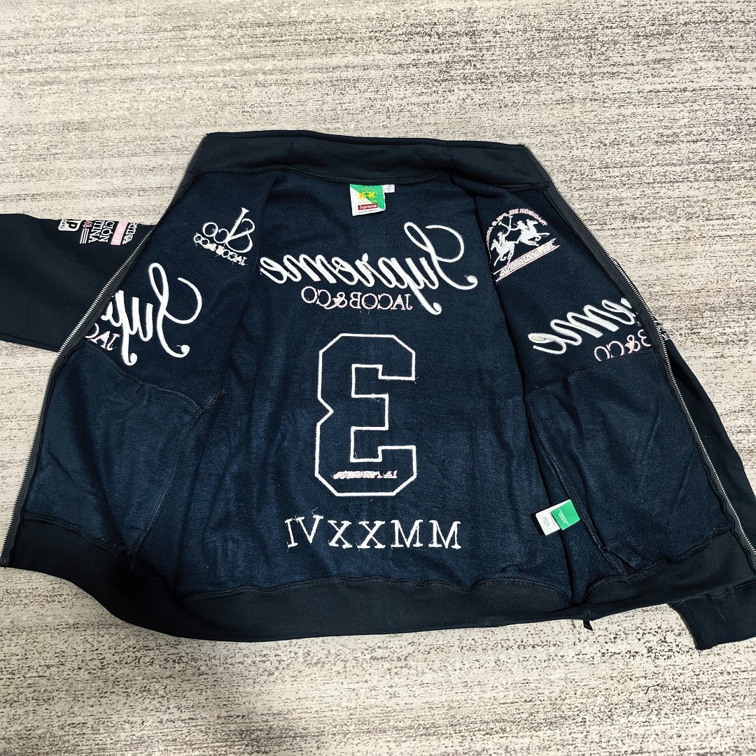 Supreme hoodie - Image 24