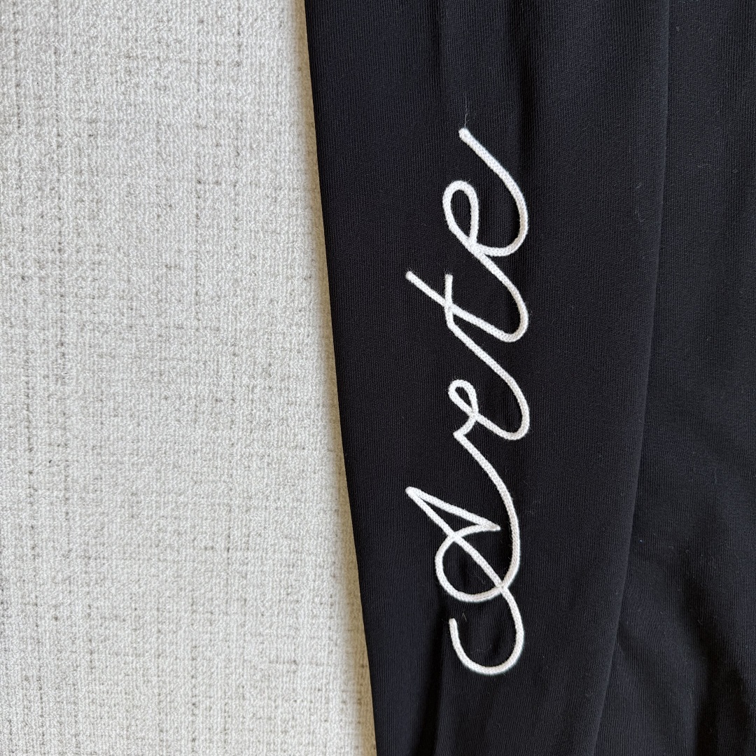 Arte Antwerp hoodie and pants - Image 17