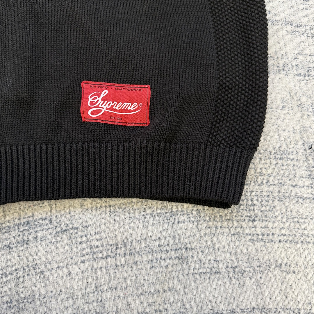 Supreme sweater - Image 32