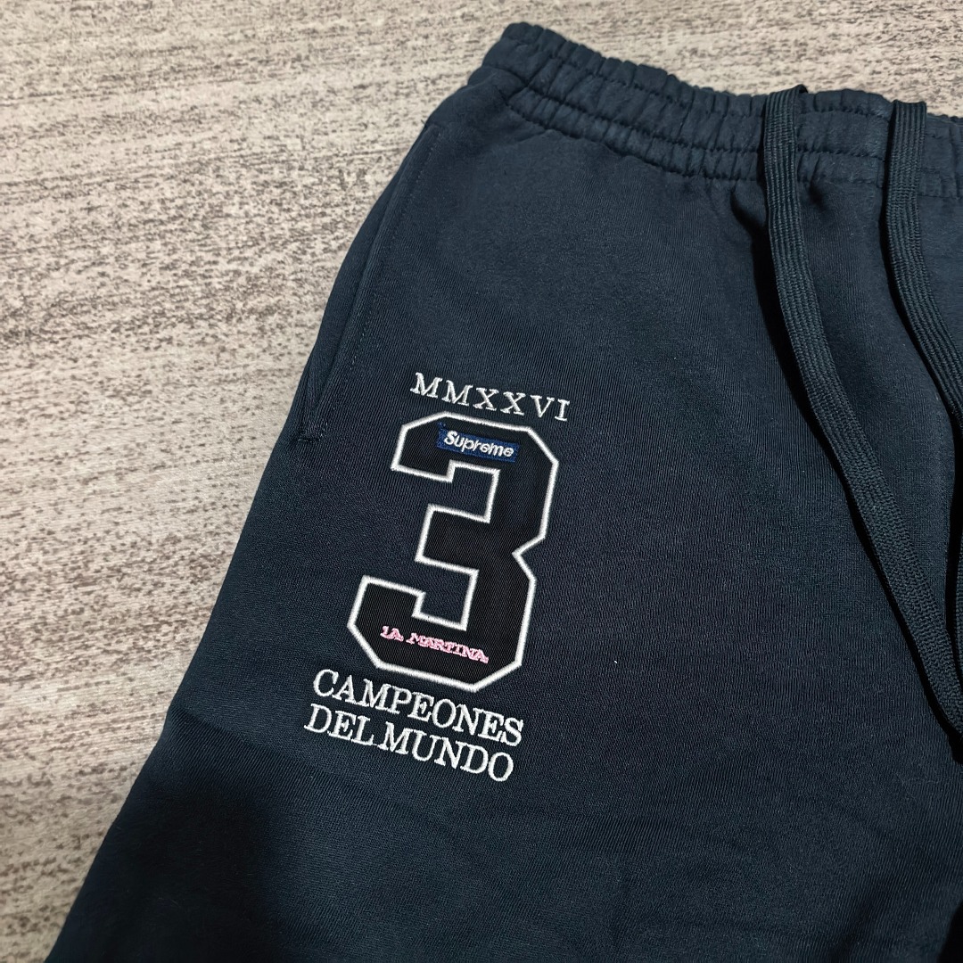 Supreme hoodie - Image 39