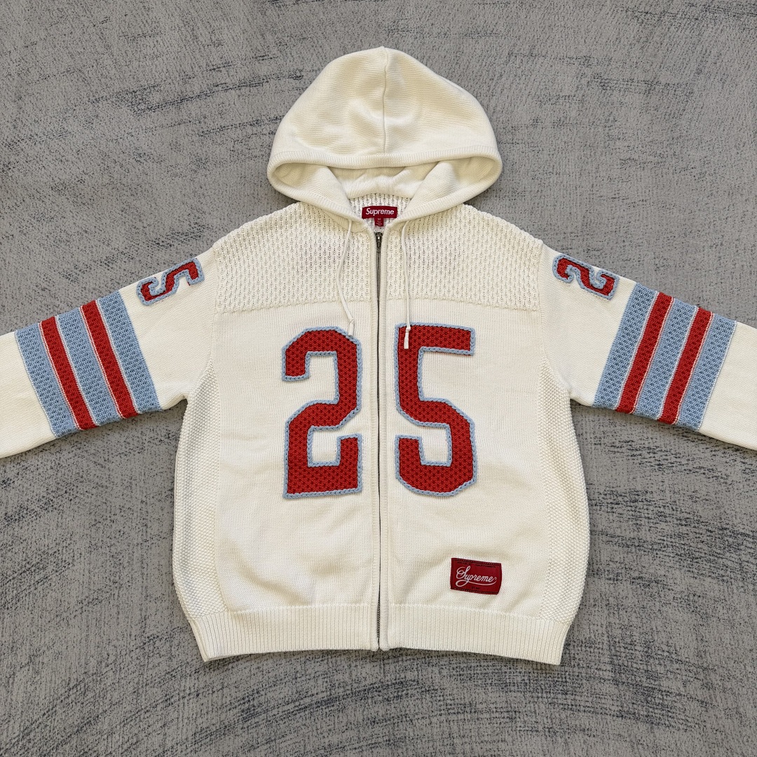 Supreme sweater - Image 6