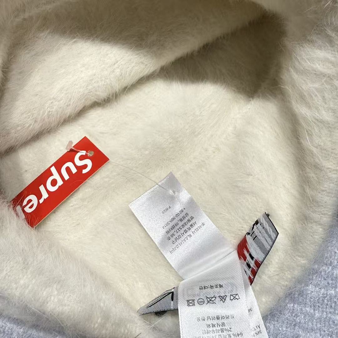 Supreme X KANGOL FW25 Week 6 Furgora Script Beanie - Image 10