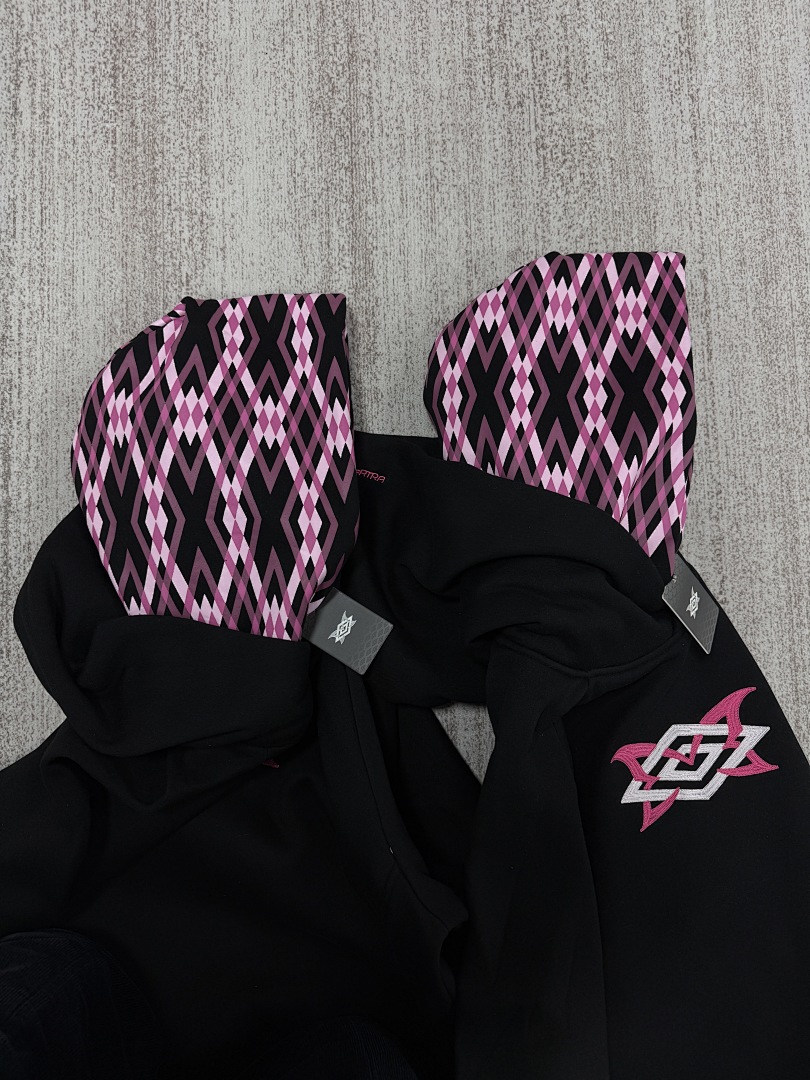 Mertra X Umbro Pink Double Hood Hoodie - Image 35