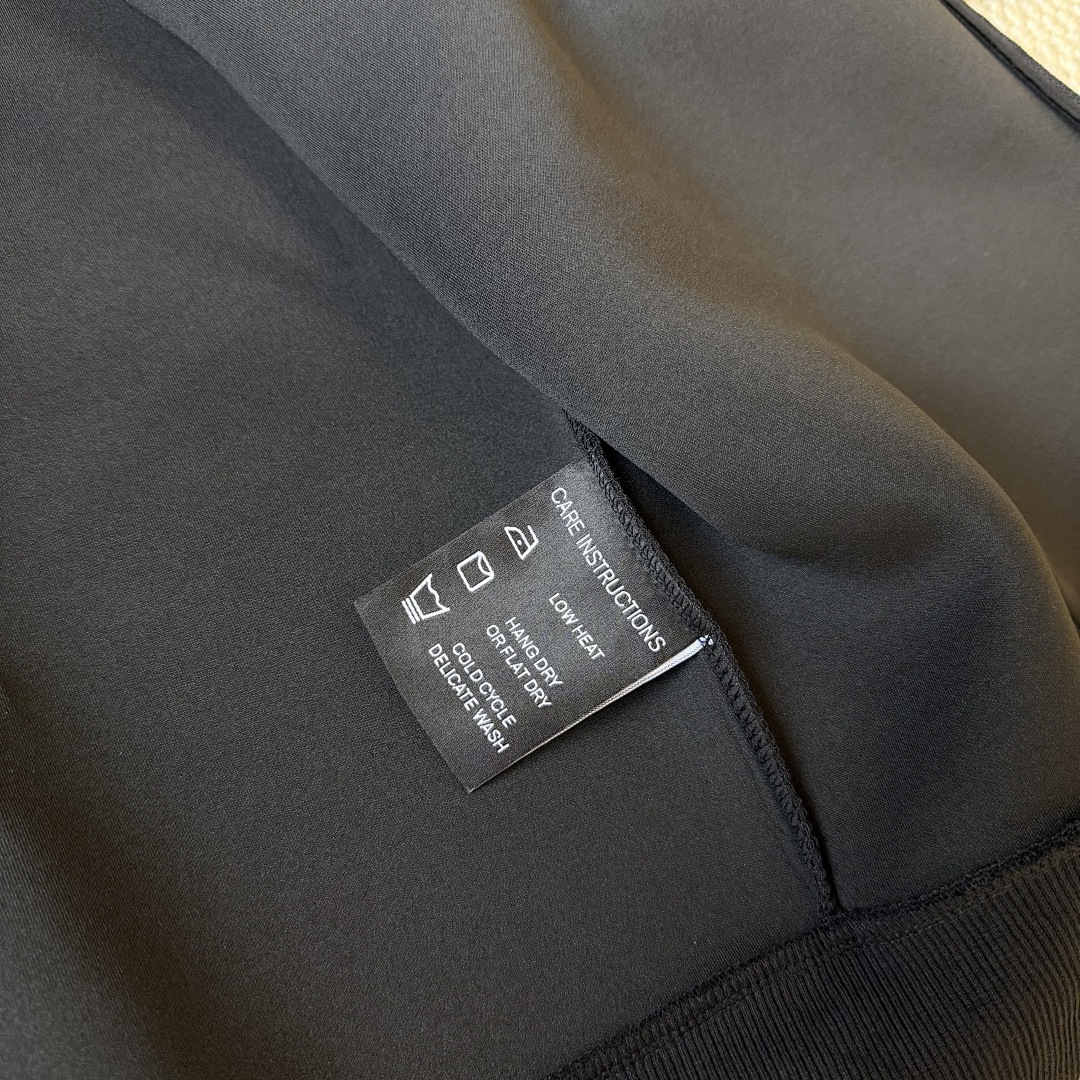 Saint Alexander tracksuit - Image 8