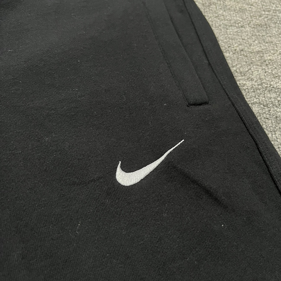 Nike baggy sweatpants - Image 3