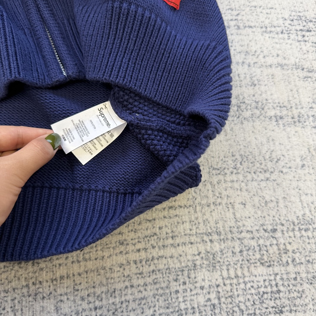 Supreme sweater - Image 47