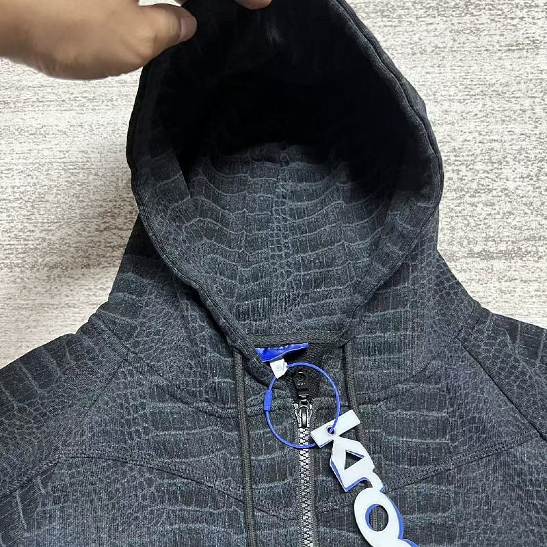 Kroen Croclock Hoodie (Black) - Image 31