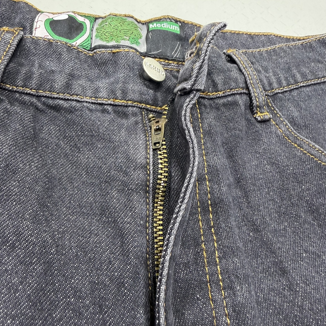 Poser Leaf Embroidered Denim Shorts - Image 7