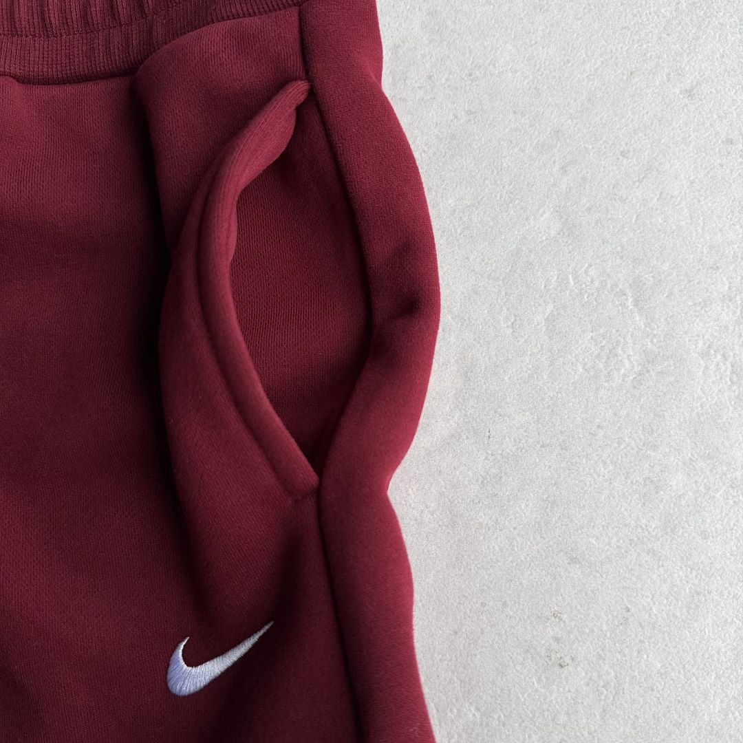 Vintage N sweatpants - Image 22