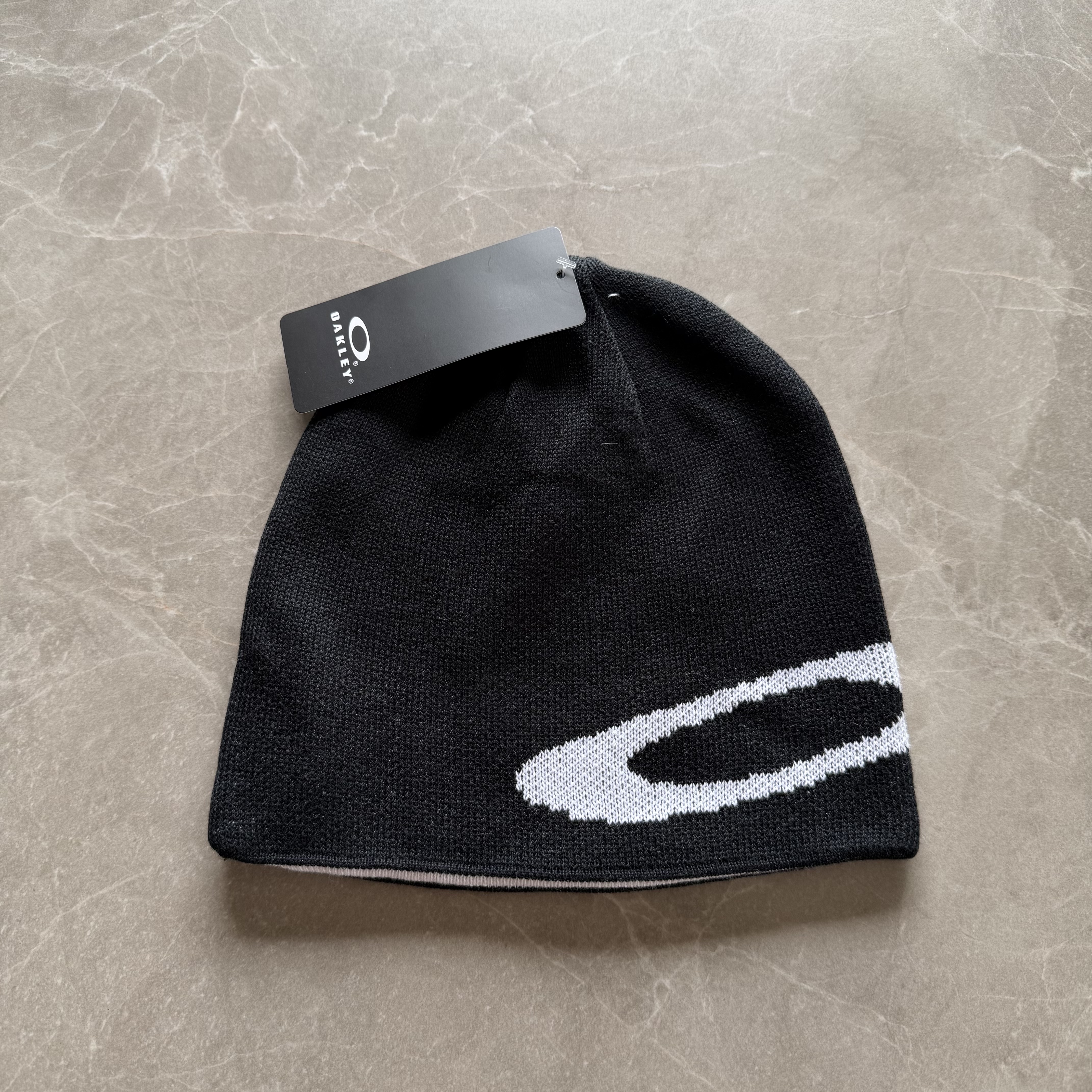 Unbranded OK beanie - Image 11