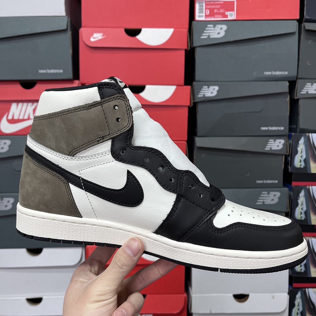 Nike Dark Mocha 1 High - Image 9