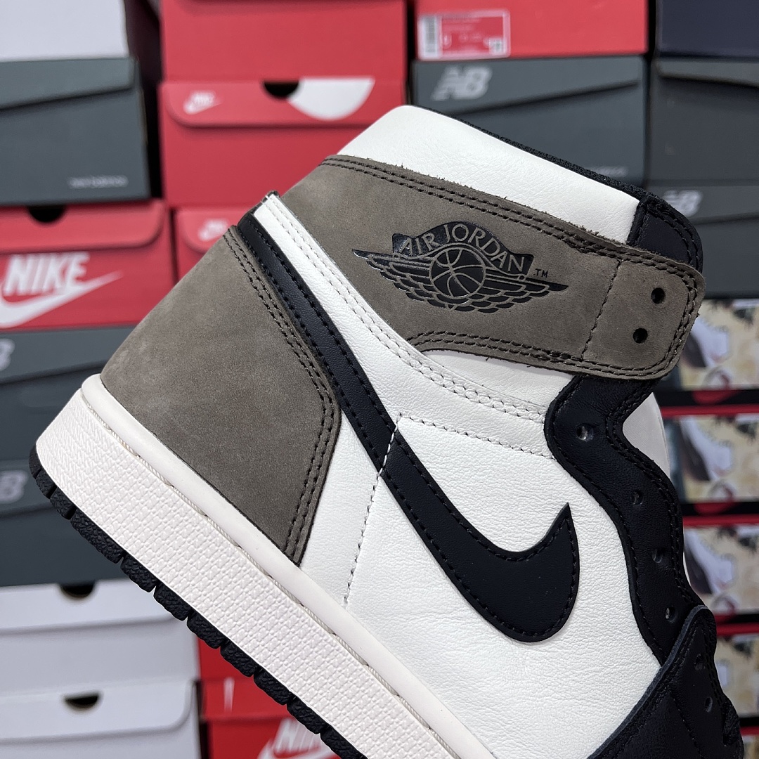 Nike Dark Mocha 1 High - Image 4