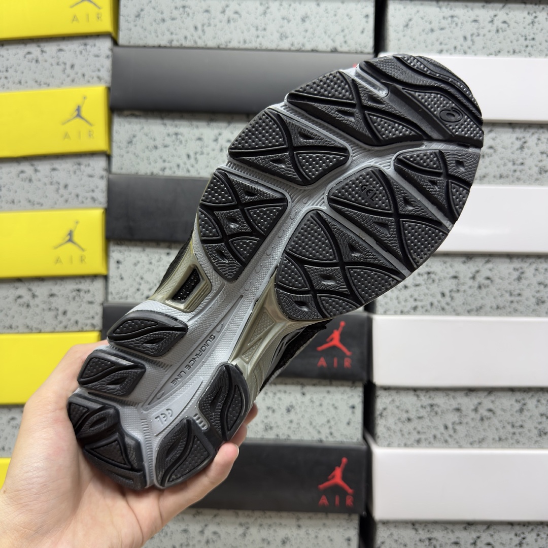 ASICS Gel-NYC Gravel (Black) - Image 9