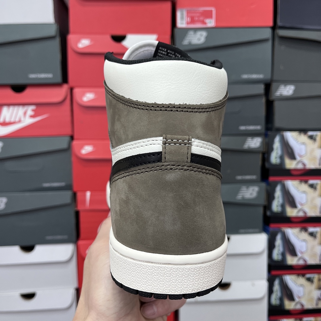 Nike Dark Mocha 1 High - Image 3