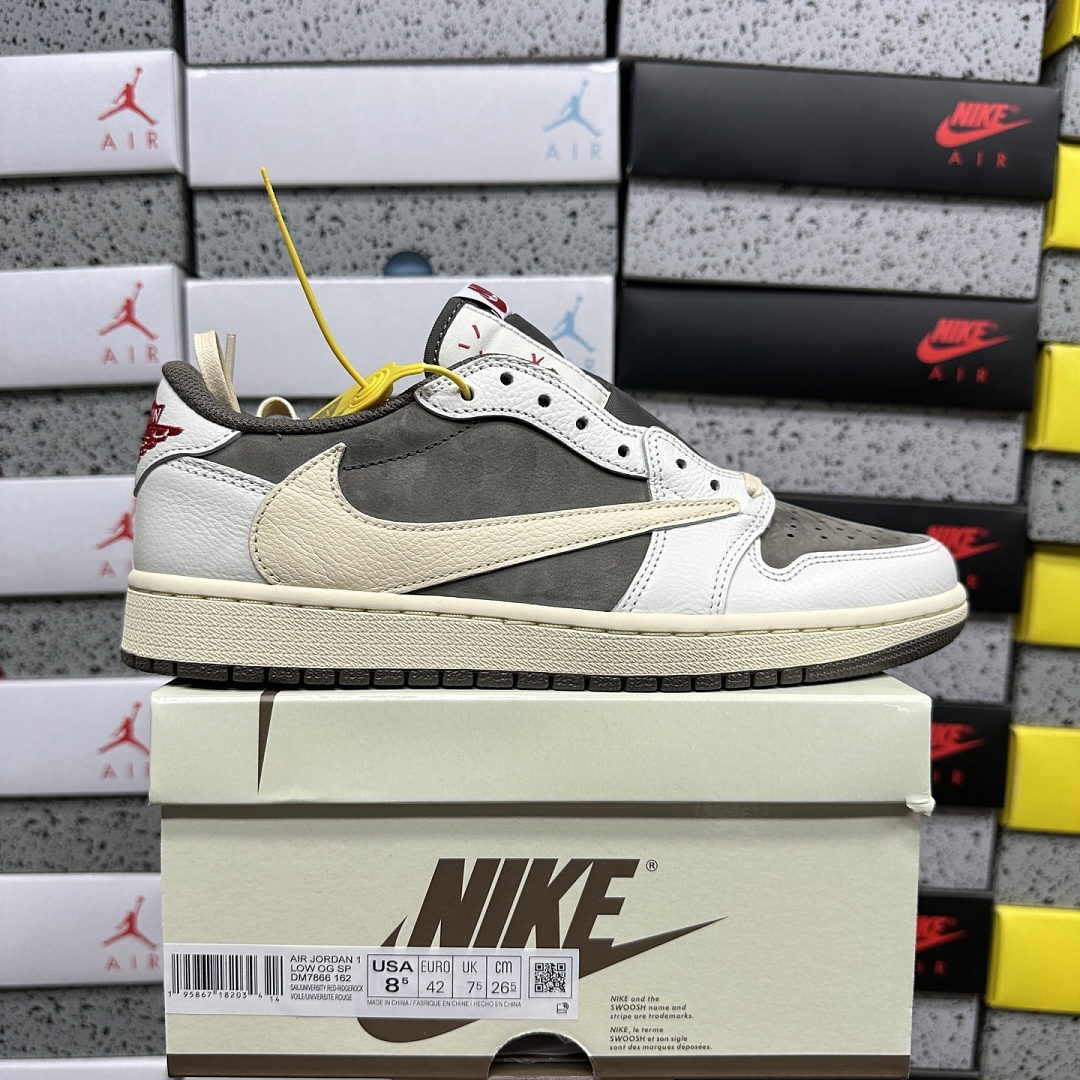 Nike Travis Scott Reverse Mocha 1